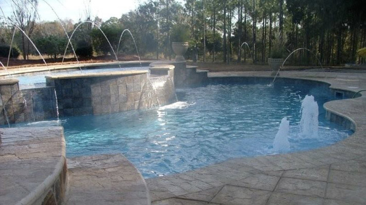 Everything you need to know about fiberglass pools