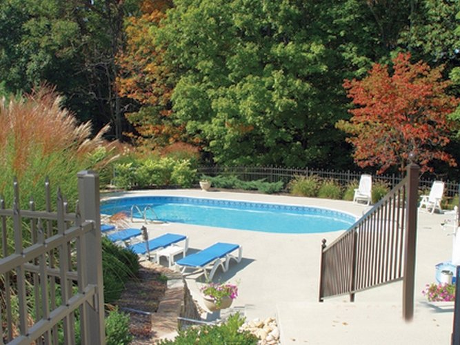 Design your family swimming pool